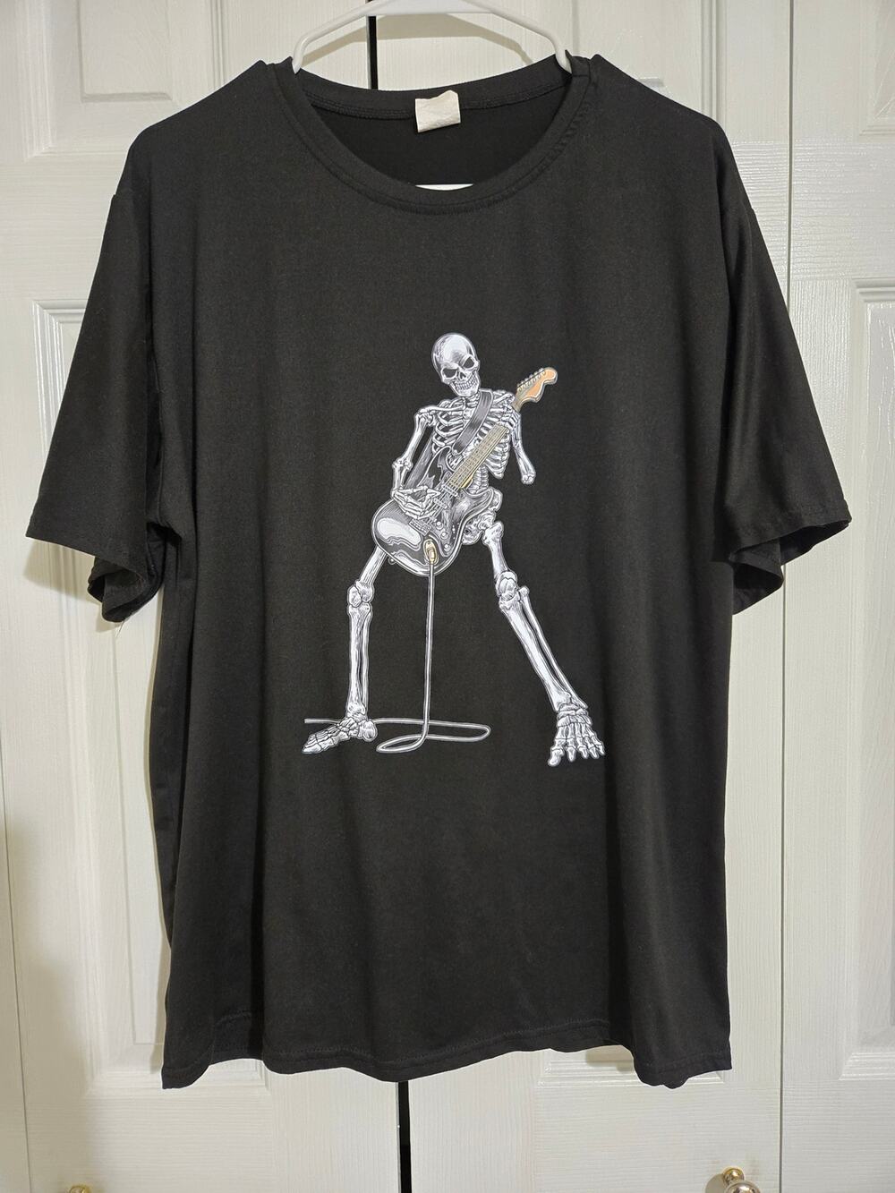 Unknown brand large men's black skeleton tee